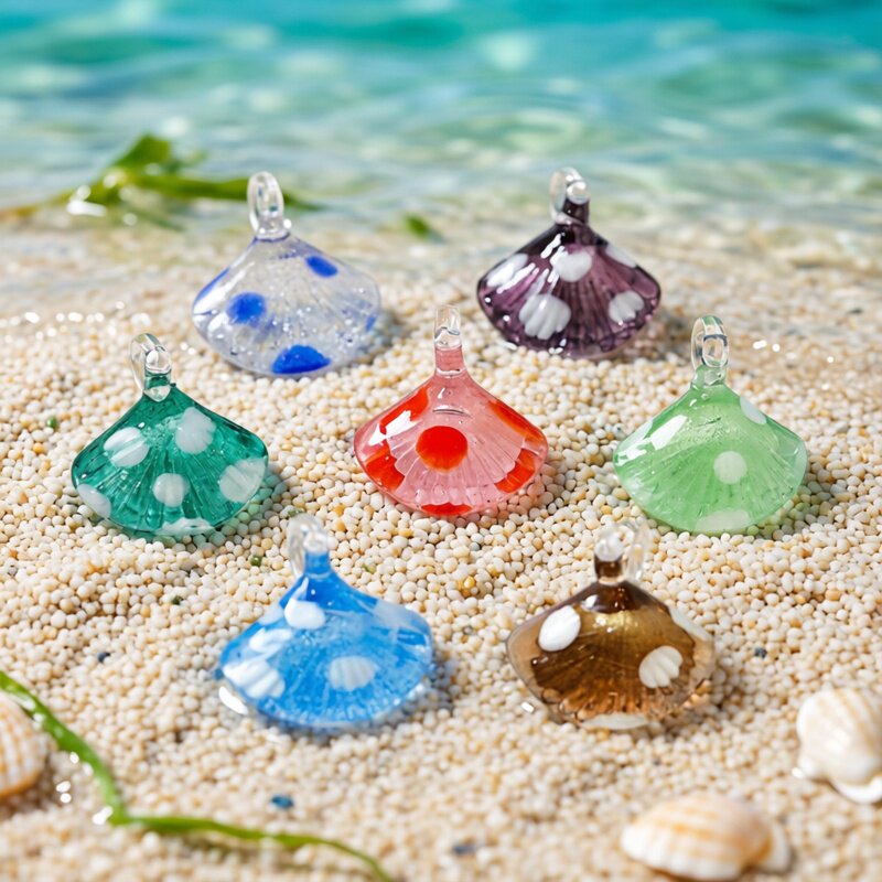Colorful Mini Sea Shell Charm  - Aquarium Marine Color のレビューと価格